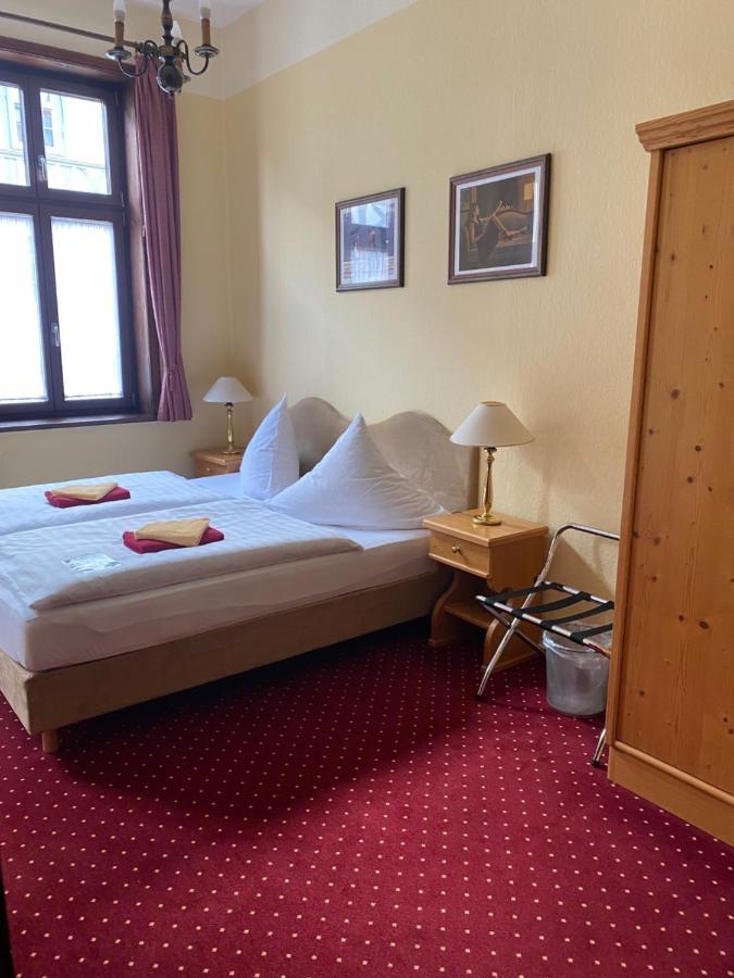 Hotel Garni Am Dippeplatz Quedlinburg Exterior photo